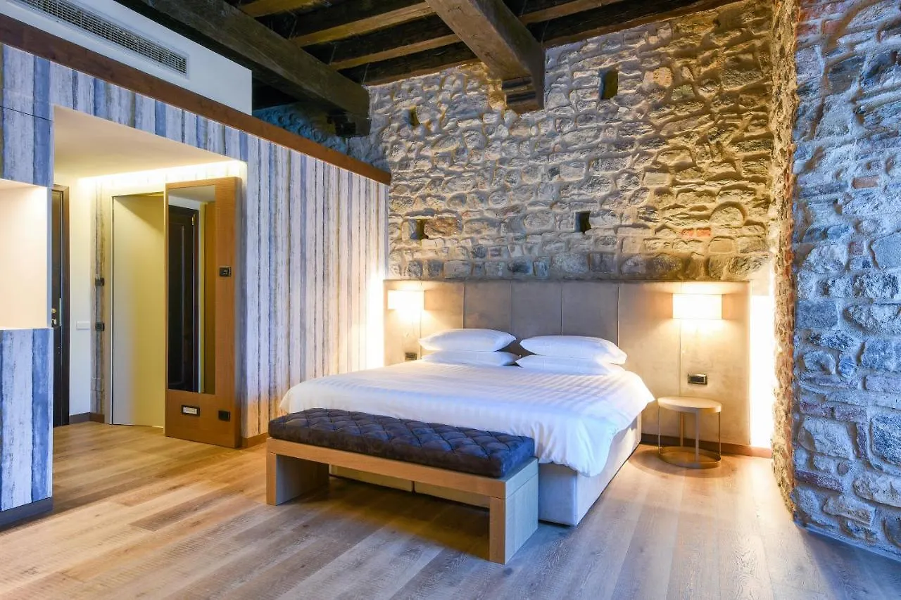 Relais & Spa Castello Di Casiglio Erba 4*,