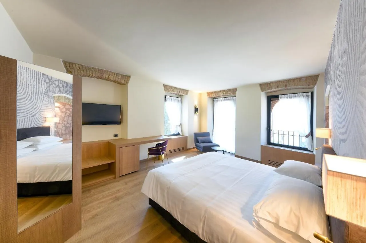 Relais & Spa Castello Di Casiglio Έρμπα
