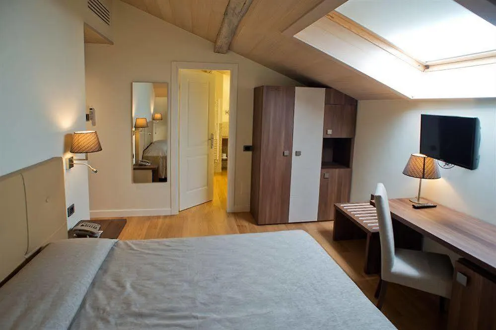 Relais & Spa Castello Di Casiglio Έρμπα Ιταλία
