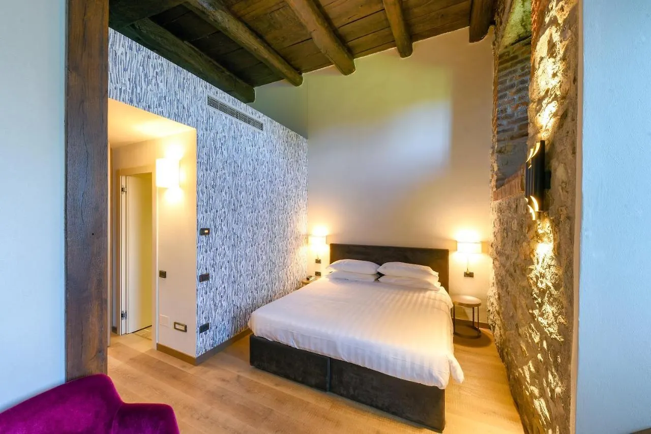 Relais & Spa Castello Di Casiglio Erba Hotel